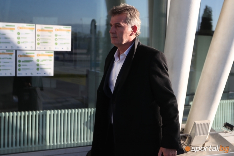 Националите заминаха за Финландия